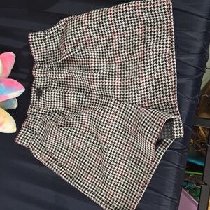 Maje houndstooth pattern shorts